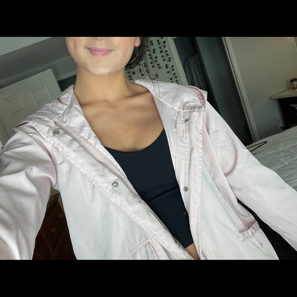 Light Pink Wind Breaker - Picture 2 of 2